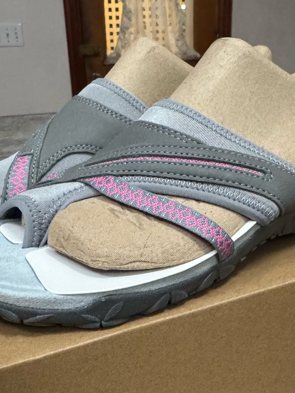 Merrell Women's Gray and Pink Terran Post II Sandals - Picture 3 of 7